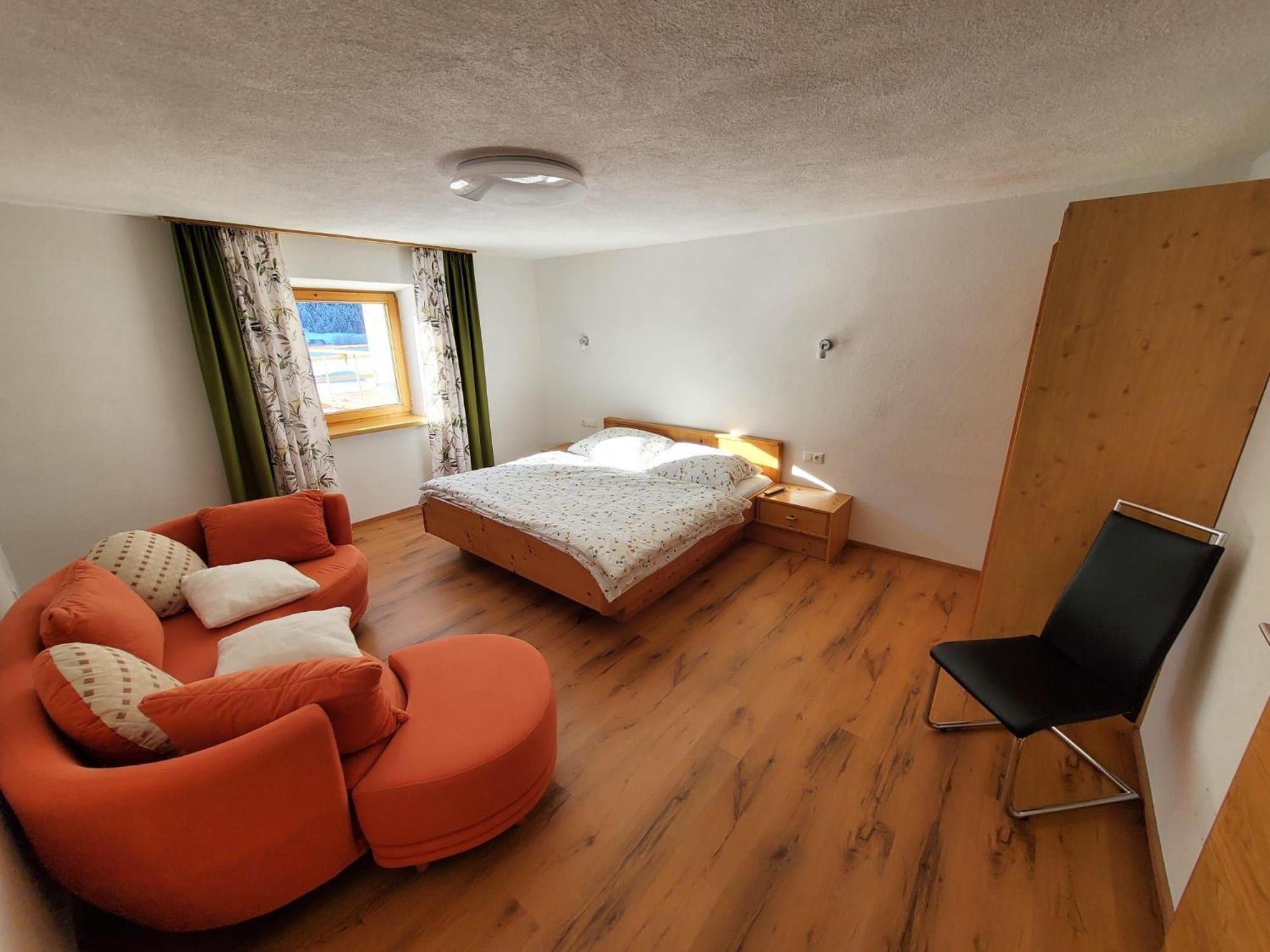 Rosa'S Ferienhaus Ferienwohnung Rote Flueh Grän Exterior foto